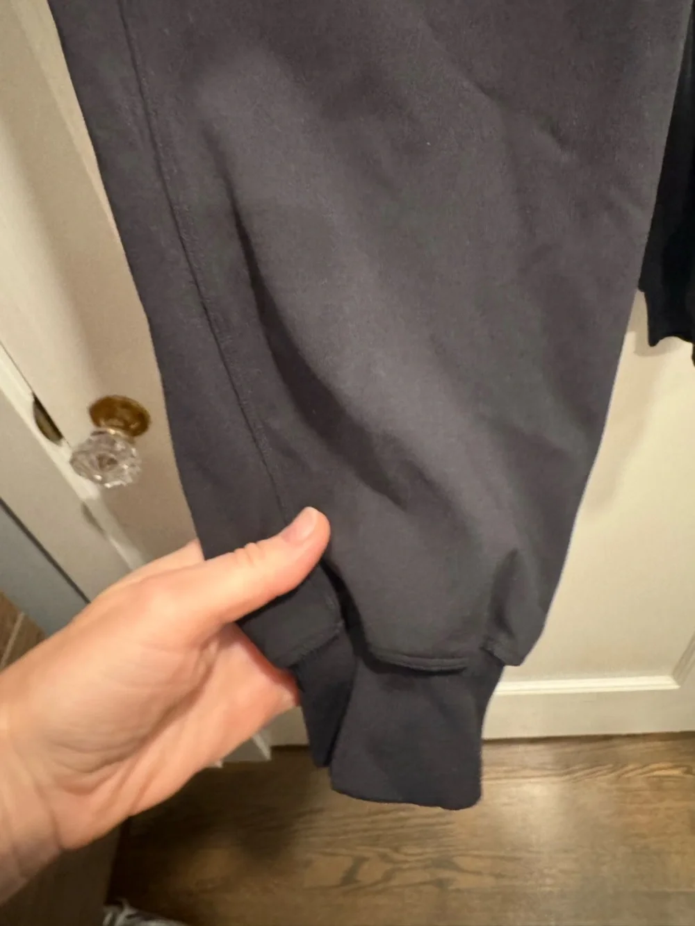 Lululemon Stretch High Rise Jogger Black Athletic Athleisure Outdoor Hiking Gym - Picture 8 of 11